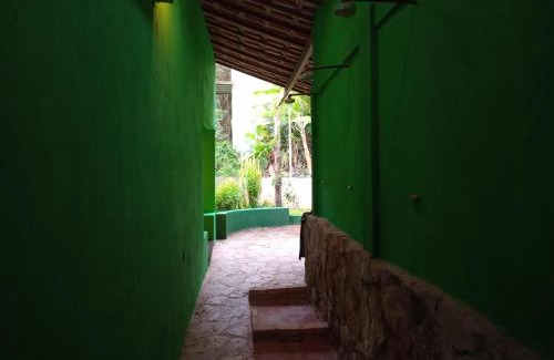 Vale do Capao House | Quarto para 4 com banheiro privado a 900 metros da Vila do Capão