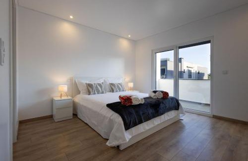Seixal House | Quarto Piscina aquecida e Casa de banho Privativa