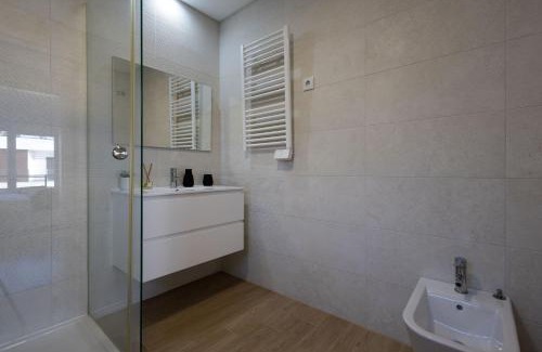 Seixal House | Quarto Piscina aquecida e Casa de banho Privativa