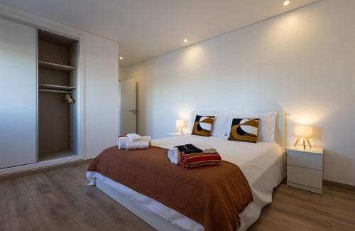 Seixal House | Quarto Piscina aquecida e Casa de banho Privativa