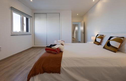 Seixal House | Quarto Piscina aquecida e Casa de banho Privativa