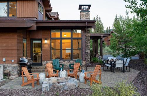 Truckee House | Quartz by AvantStay Stunning Home In Truckee w Views