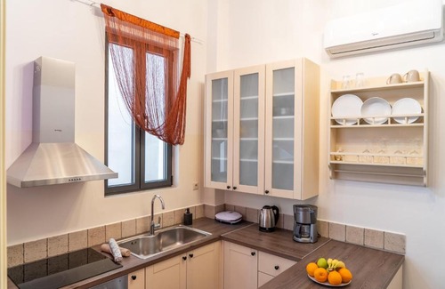 Heraklion Apartment | Quattro domus 4-historical townhouse