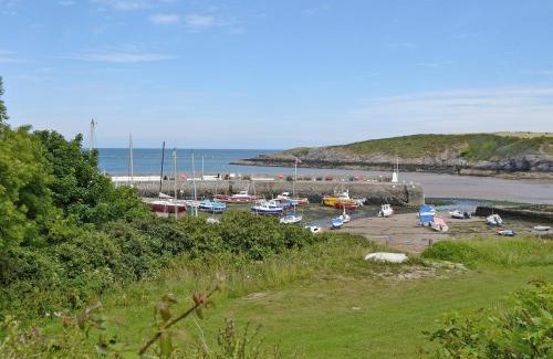 Cemaes Bay House | Quay Side