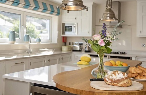 Salcombe Cottage | Quayside