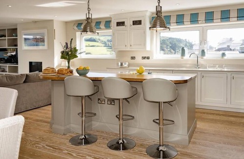 Salcombe Cottage | Quayside