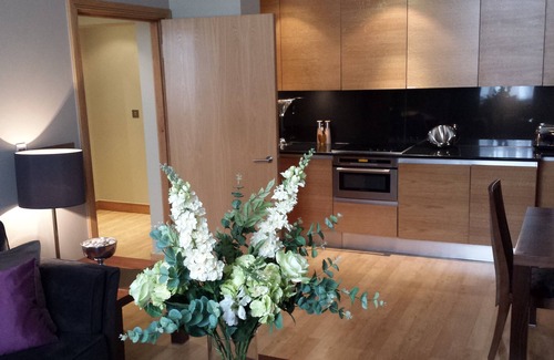 Leeds City Center Apartment | Quebecs Luxury Aparthotel