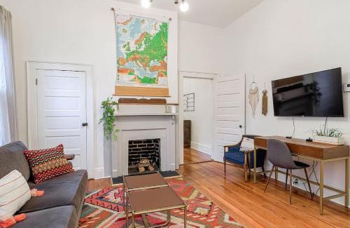 Earlewood Apartment | Queen Anne Travelers Apartment