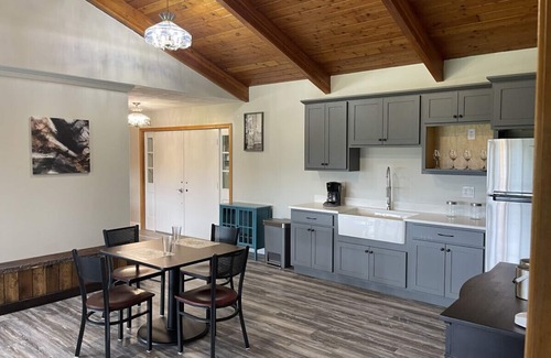 Wellsboro Cabin | Queen BDR w/Amenities | Close to Town + Trails
