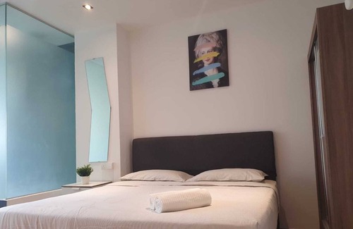 Bukit Merah Apartment | Queen bed Studio Unit @ Outram Park