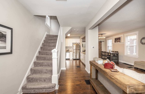 Cincinnati House | Queen City Homestead For 6!