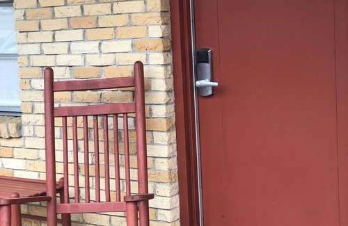 Mount Ida Apartment | Queen Guest Room located at the Joplin Inn at the entrance to Mountain Harbor, , just 2 1/2 miles from Lake Ouachita. by RedAwning