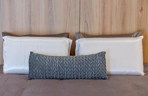 Germiston House | QUEEN GUEST Villa
