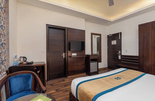 Theog Hotel | Queen Himya Resort By DLS Hotels