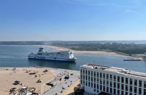 Alt-Travemunde/Ronnau Apartment | Queen Josefine, 3-Zimmer-Eckwohnung mit Trave- und Meerblick