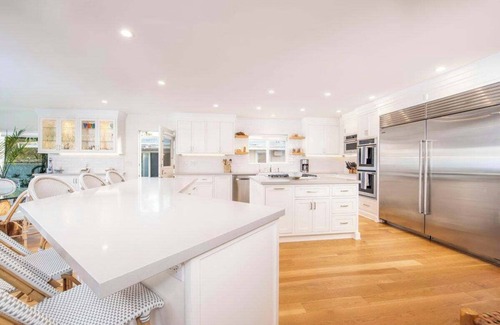 Carpinteria House | "Queen of the Coast" Beachfront Oasis in Rincon Point