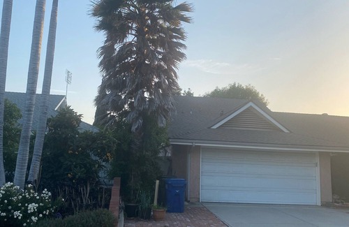 Hacienda Heights House | Queen Suite full bath view minute to school shopping etc .優雅套房。交通方便。