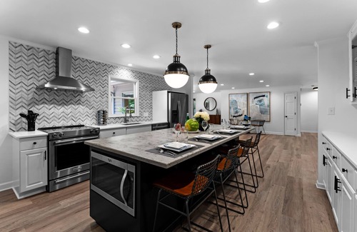 Mount Mourne House | Queens Cove w/Heated Pool & Optional Boat Rental
