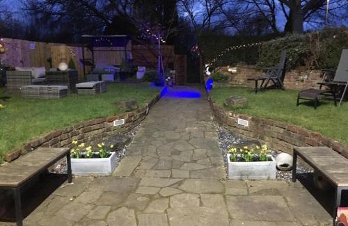 Cheetham Hill House | Queens Guesthouse Manchester