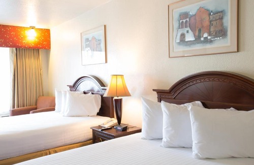 Anaheim Resort Hotel | Queens Inn Anaheim