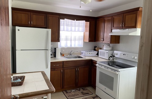 Estate Ruby House | Queens Quarters Wonderful 2 Bed/Bath Apartment