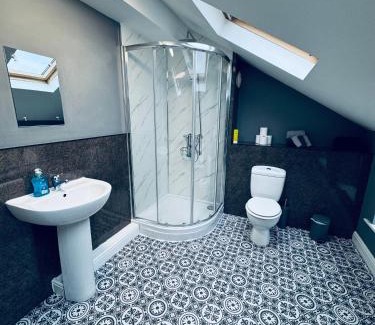 Whitehaven Apartment | Queens Townhouse - 4 Bed