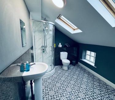 Whitehaven Apartment | Queens Townhouse - 4 Bed