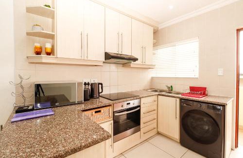 Manaba Beach Apartment | Queens View 33