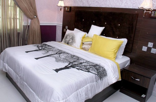 Port Harcourt Hotel | Queensgate Continental Hotel and Suites
