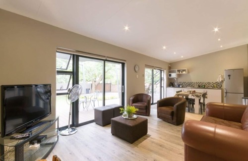Queenswood House | Queensrest