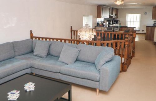 Stoney Middleton House | Querc