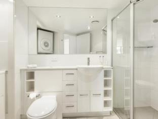 Brisbane Central Business District Apartment | Quest River Park Central