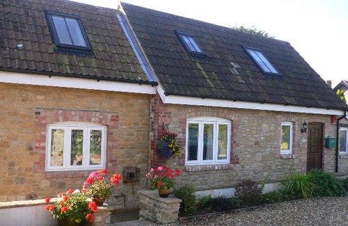 Sherborne Cottage | Quiet Village Setting close to the town of Sherborne