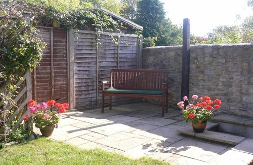 Sherborne Cottage | Quiet Village Setting close to the town of Sherborne