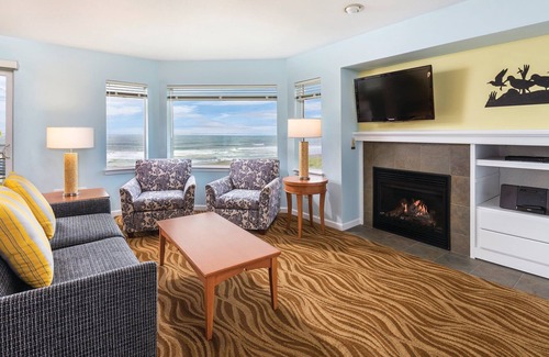 Ocean Shores Resort | Quick drive to Olympic National Park!