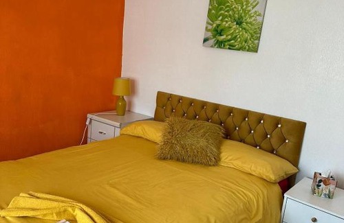Crawley Bed & Breakfast | Quick Stop Night Stay - Gatwick