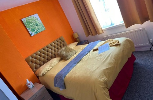Crawley Bed & Breakfast | Quick Stop Night Stay - Gatwick