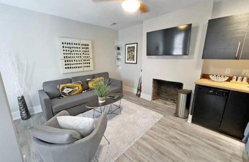 Over-the-Rhine Apartment | Quiet 1-Bedroom Loft near Entertainment District
