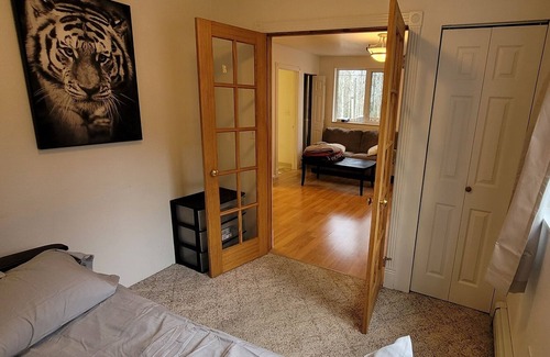 Fairbanks Apartment | Quiet 2 bed 1 bath apartment in the hills - 10 mins from town!