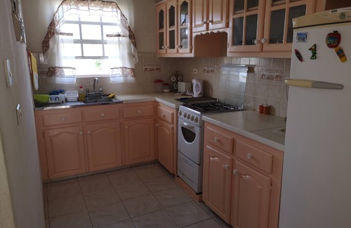 Oistins Apartment | Quiet 2 Bed Apartment