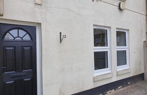 Chatham Apartment | Quiet 2 Bed Apartment with Private Entrance