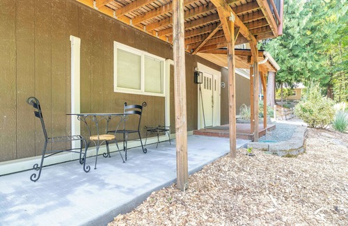 North Creek House | quiet 2-bedroom Woodinville