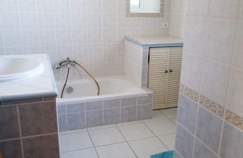 Gard Rhodanien House | Quiet 3-bedroom house with pool to enjoy the region