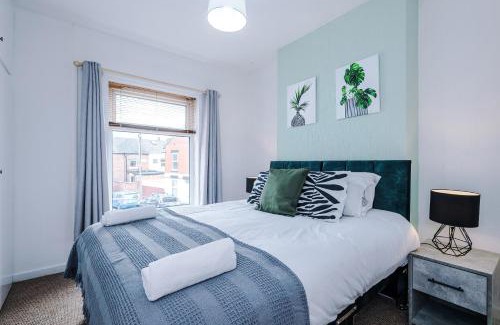Latchford Apartment | Quiet and Comfortable Home