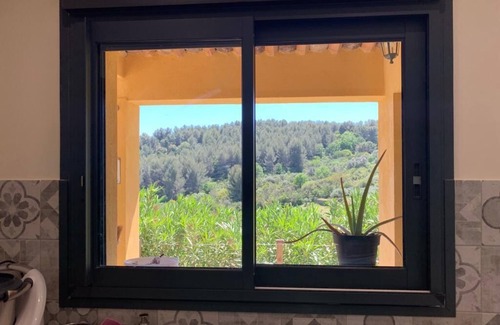 Aubagne Villa | Quiet and Hillside Aubagne at the foot of Garlaban