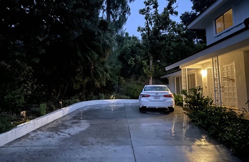 Arcadia House | Quiet and peaceful room for rent