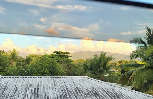 Ballena Apartment | Quiet and private room with AC close to the beach - Perfect for a getaway