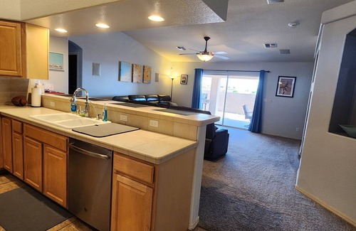 Sunridge Estates House | Quiet and Spacious 4-br home - Safe Neighborhood - SNOWBIRDS WELCOME