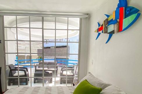 Urb Plenomar Apartment | Quiet apartment one block from the beach