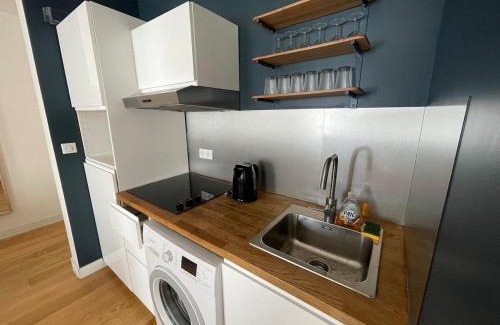 Saint - Michel Apartment | Quiet apartment - Close to metro Saint Michel